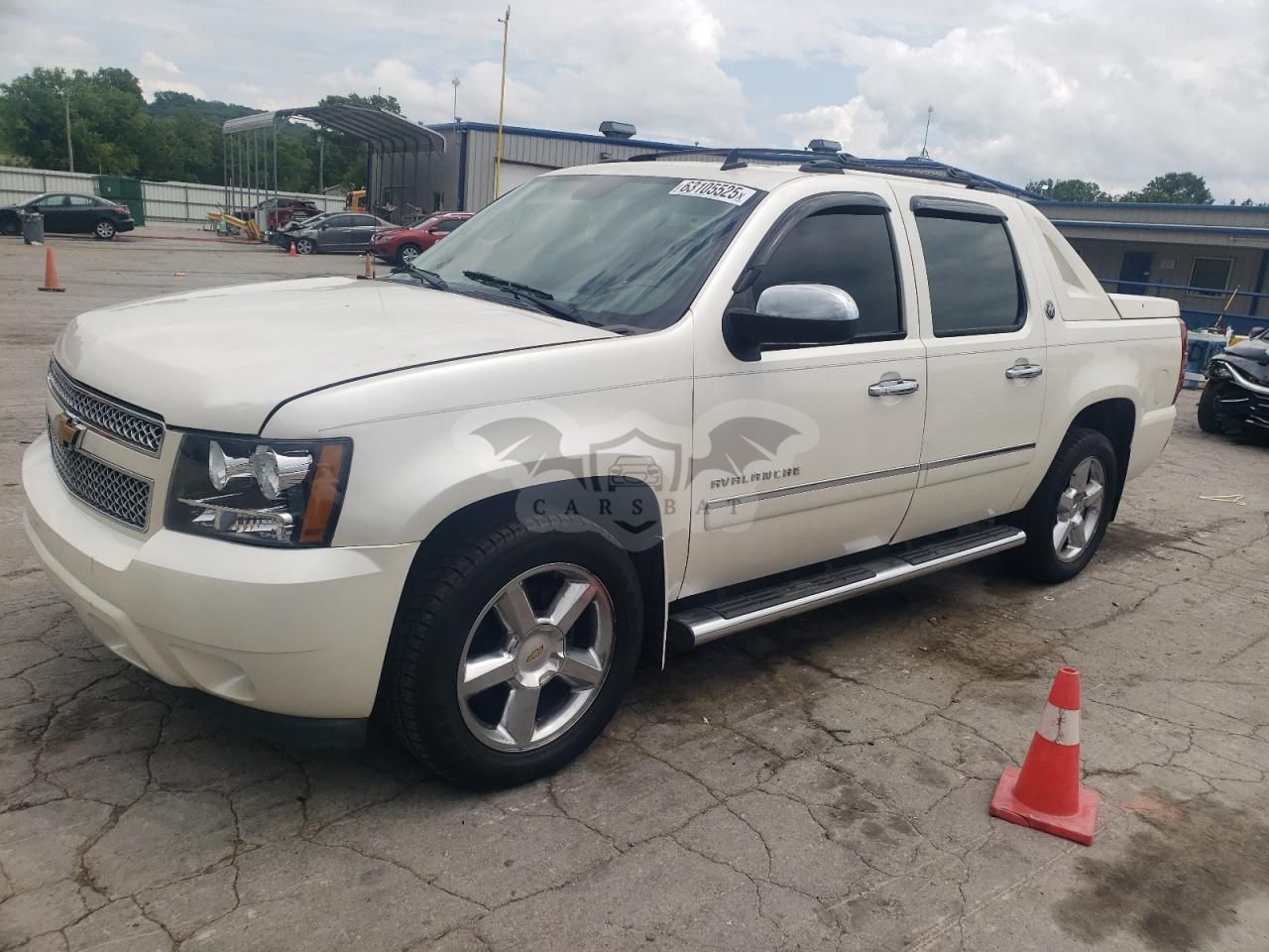 Chevrolet Avalanche LTZ 5.3L 8 2013