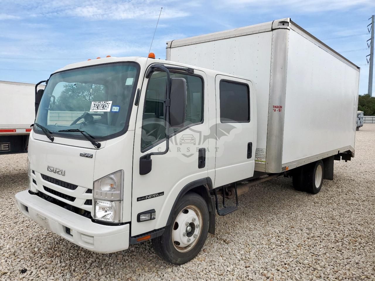 Isuzu NPR 6.6L 8 2021