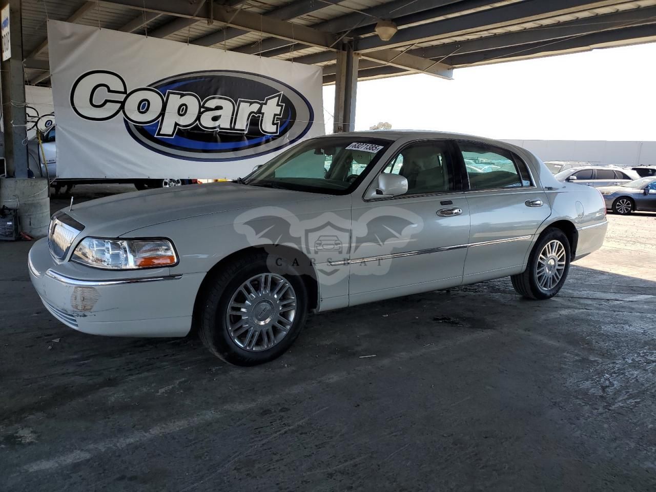 Lincoln Town Car SIGNATURE LIMITED 4.6L 8 2006