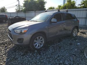 Mitsubishi Outlander ES 2.4L 4 2015