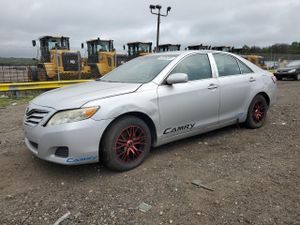 Toyota Camry BASE 2.5L 4 2011