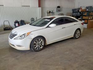 Hyundai Sonata SE 2.0L 4 2013
