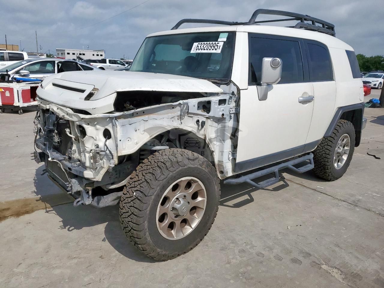 Toyota FJ Cruiser 4.0L 6 2012