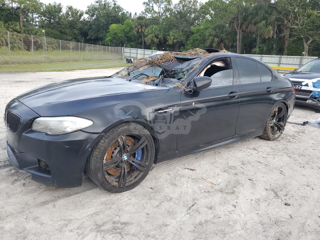 BMW M5 4.4L 8 2013