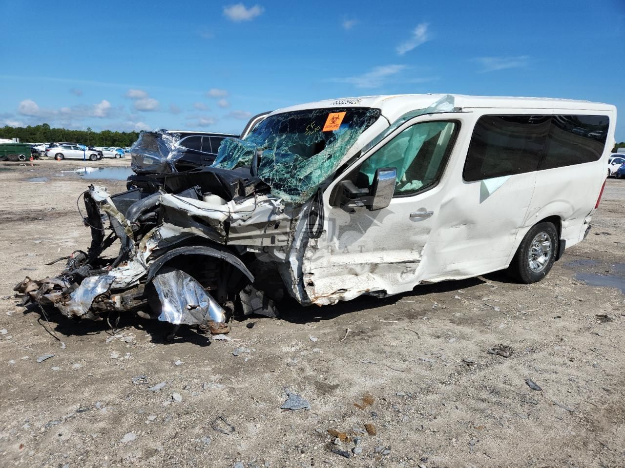 Nissan NV series 3500 S 5.6L 8 2012