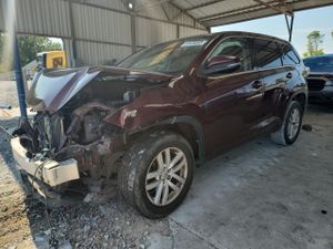 Toyota Highlander LE 3.5L 6 2015