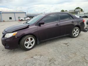 Toyota Corolla BASE 1.8L 4 2013