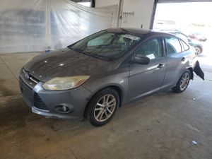 Ford Focus SE 2.0L 4 2012