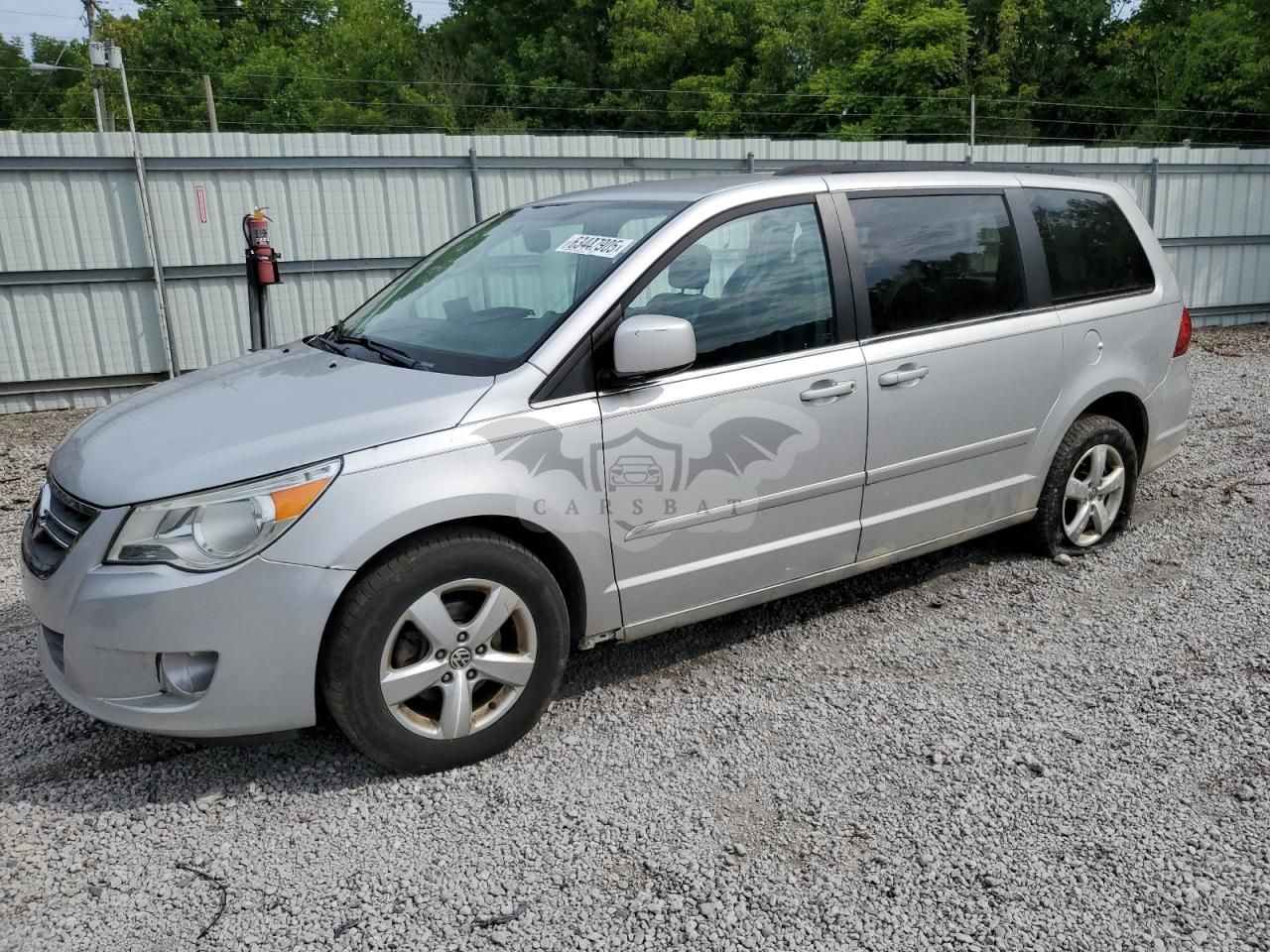 Volkswagen Routan SE 3.6L 6 2011