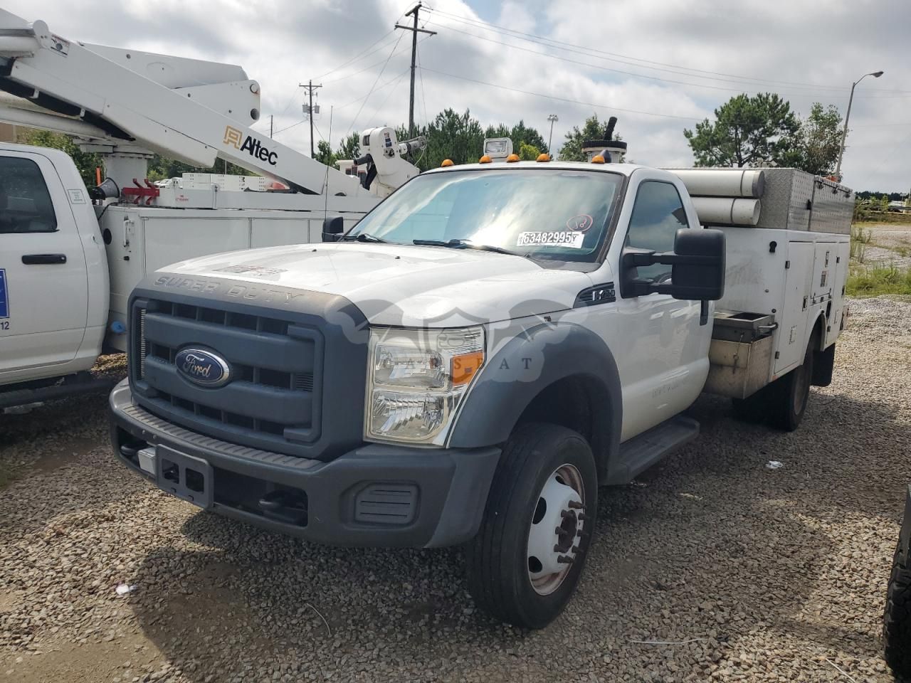 Ford F-450 SUPER DUTY 6.8L 10 2013