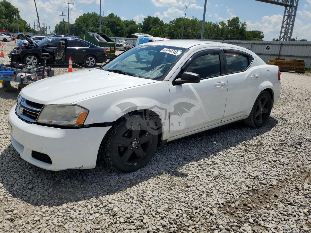 Dodge Avenger SE 2.4L  4 2013