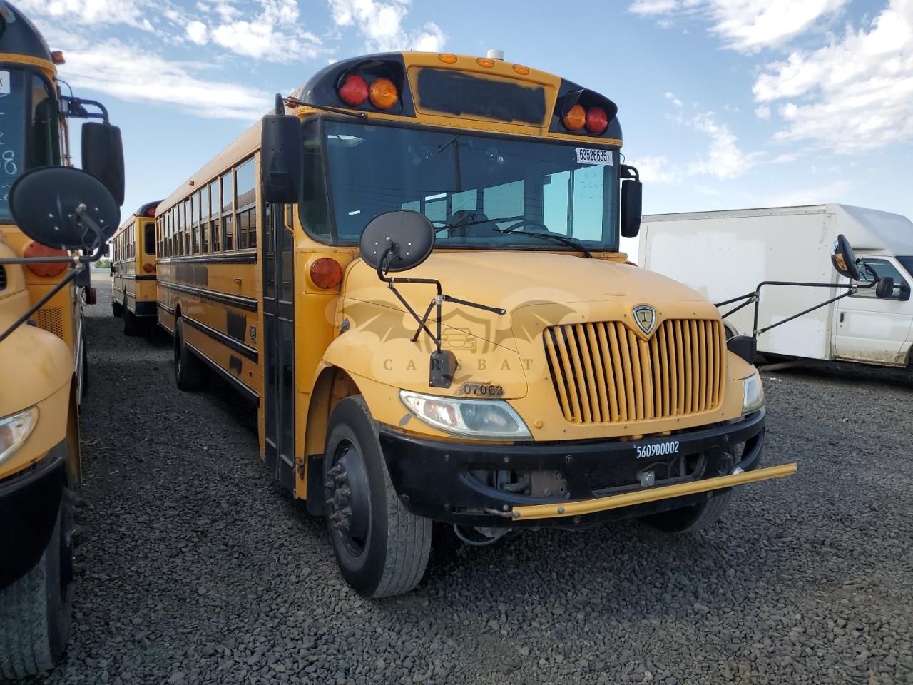 IC Corporation CE Series CE 6.4L 8 2009
