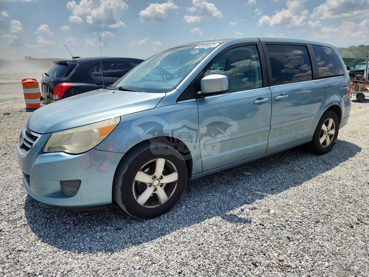 Volkswagen Routan SE 3.8L 6 2010