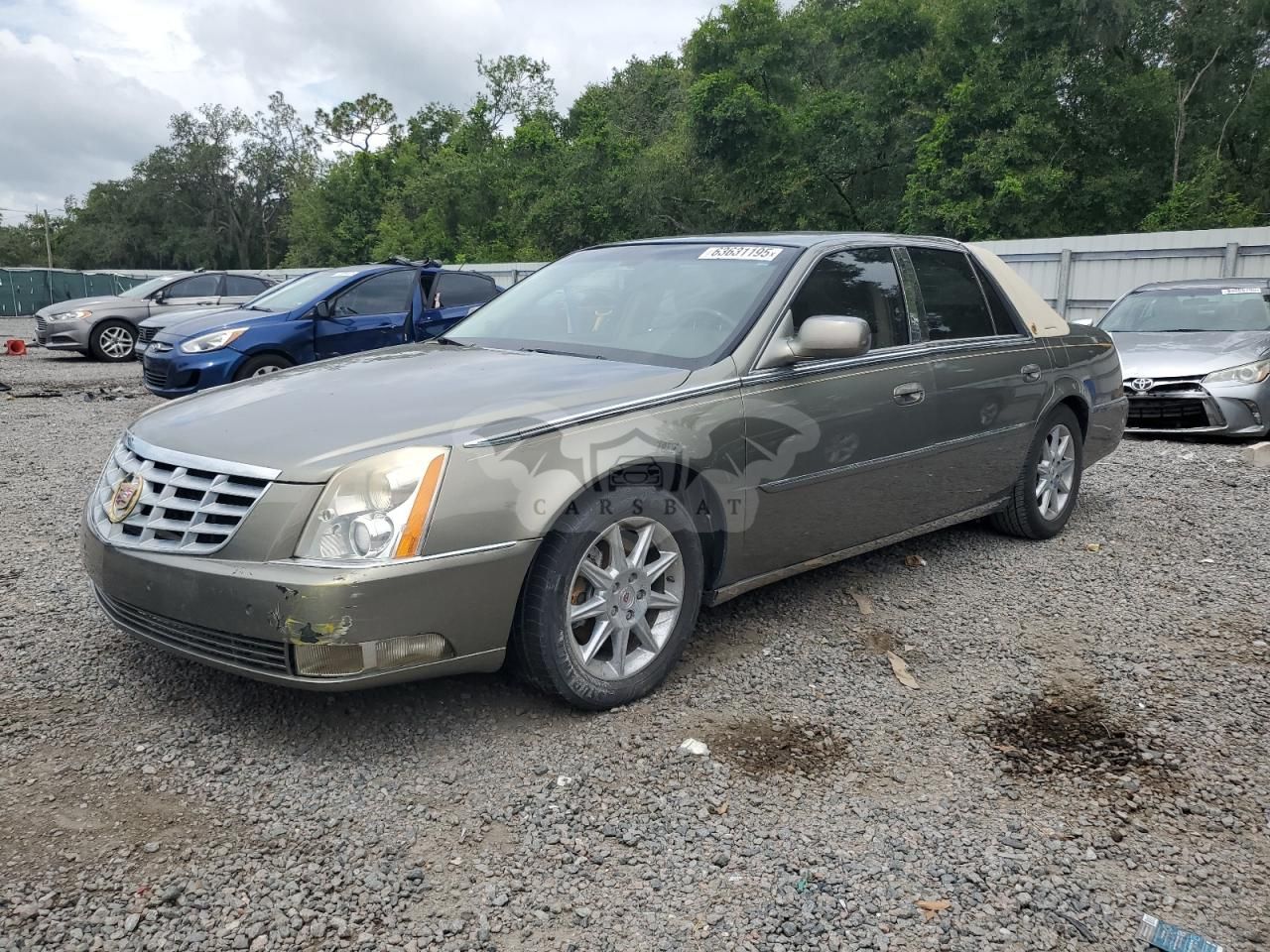 Cadillac DTS LUXURY COLLECTION 4.6L 8 2011