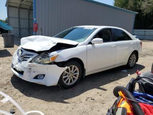 Toyota Camry BASE 2.5L 4 2010