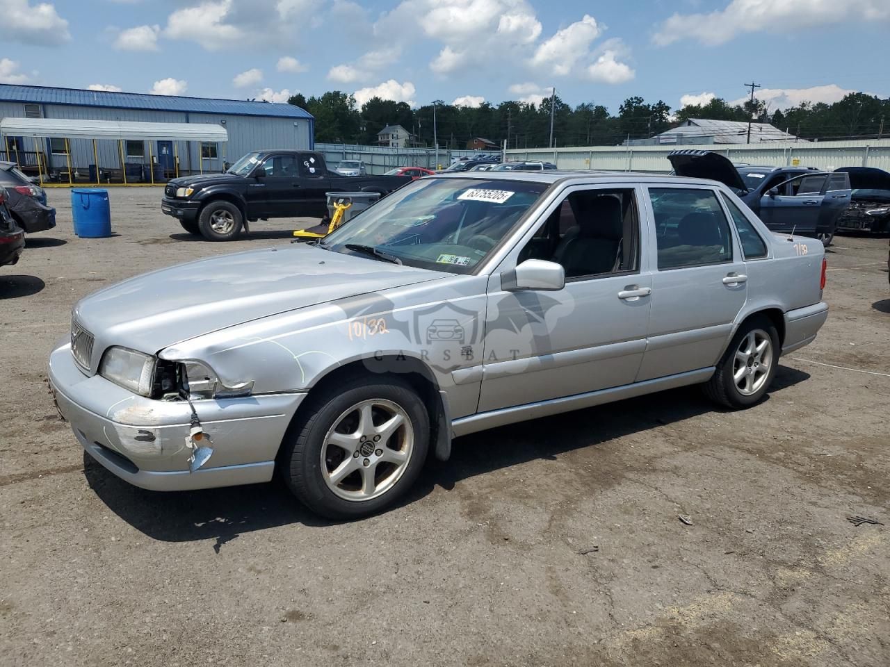 Volvo S70 BASE 2.4L 5 2000