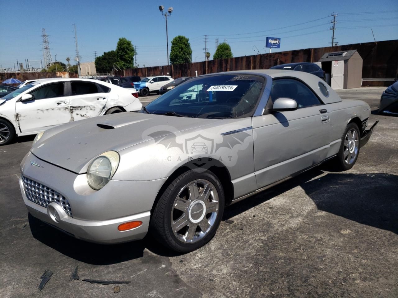 Ford Thunderbird 3.9L 8 2005