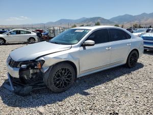 Volkswagen Passat SE 2.0L 4 2014