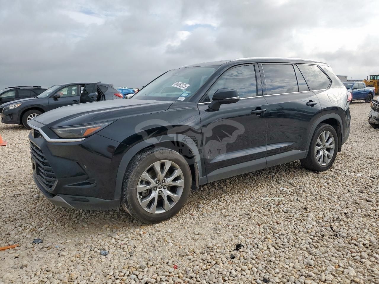 Toyota Grand Highlander XLE 2.4L 4 2024