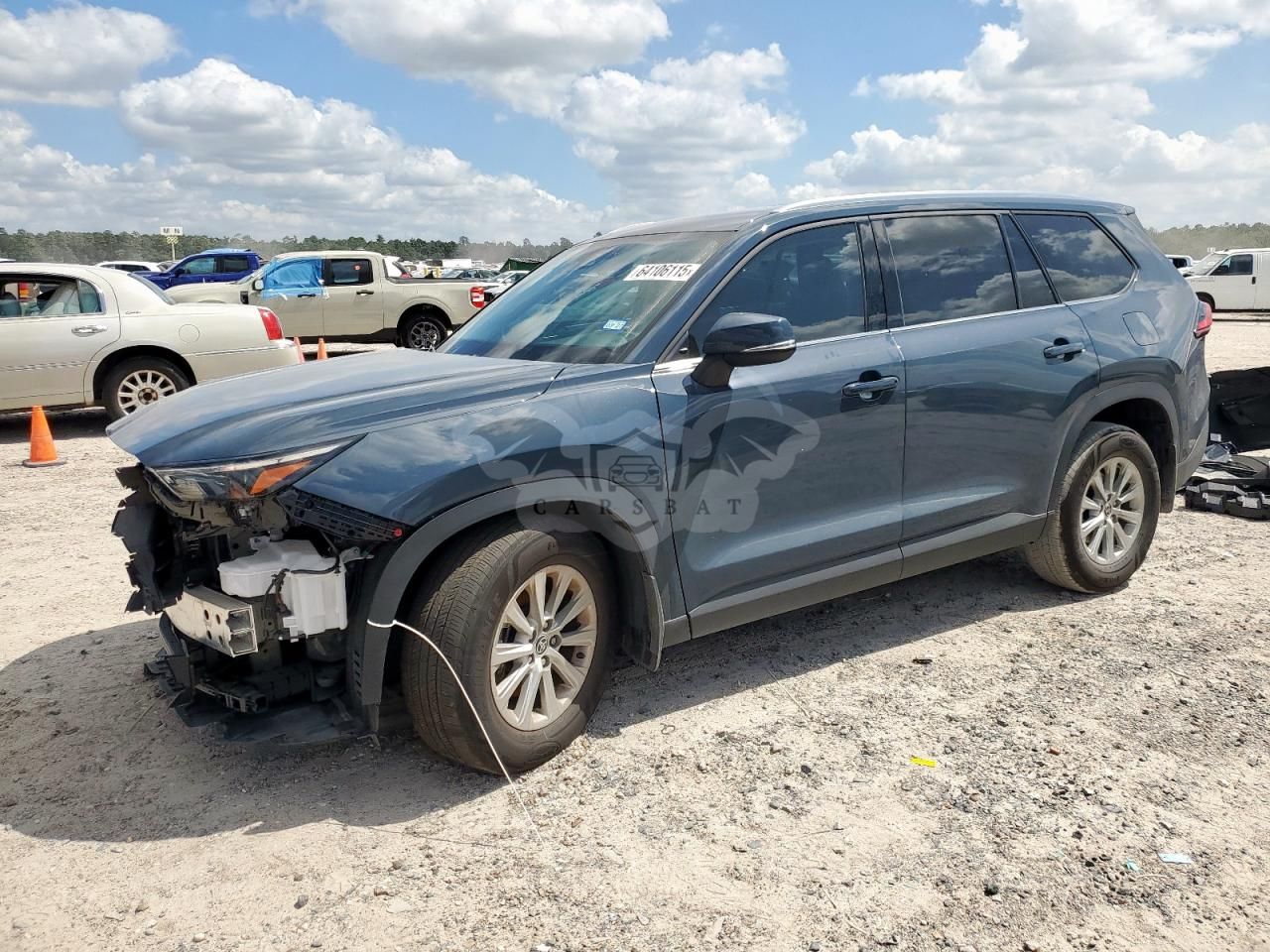 Toyota Grand Highlander XLE 2.4L 4 2024