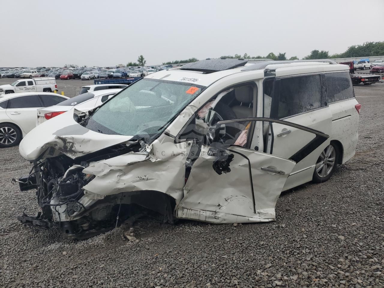 Nissan Quest S 3.5L 6 2013