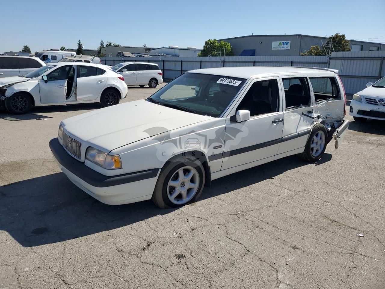 Volvo 850 BASE 2.4L 5 1996