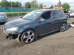 Volkswagen Golf 2.0L 4 2011