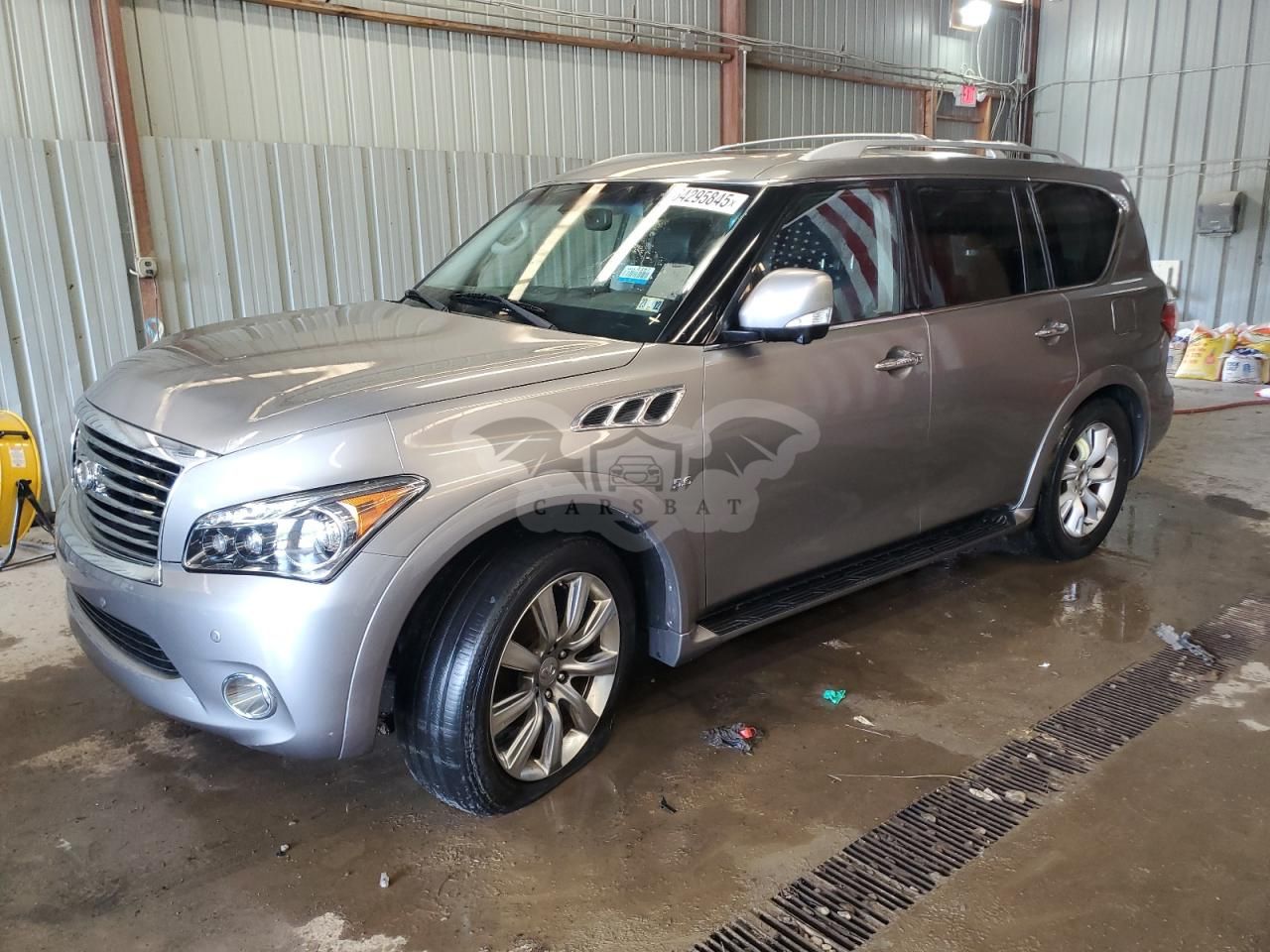 Infiniti QX80 5.6L 8 2014