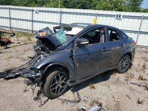 Ford Focus SE 2.0L 4 2015