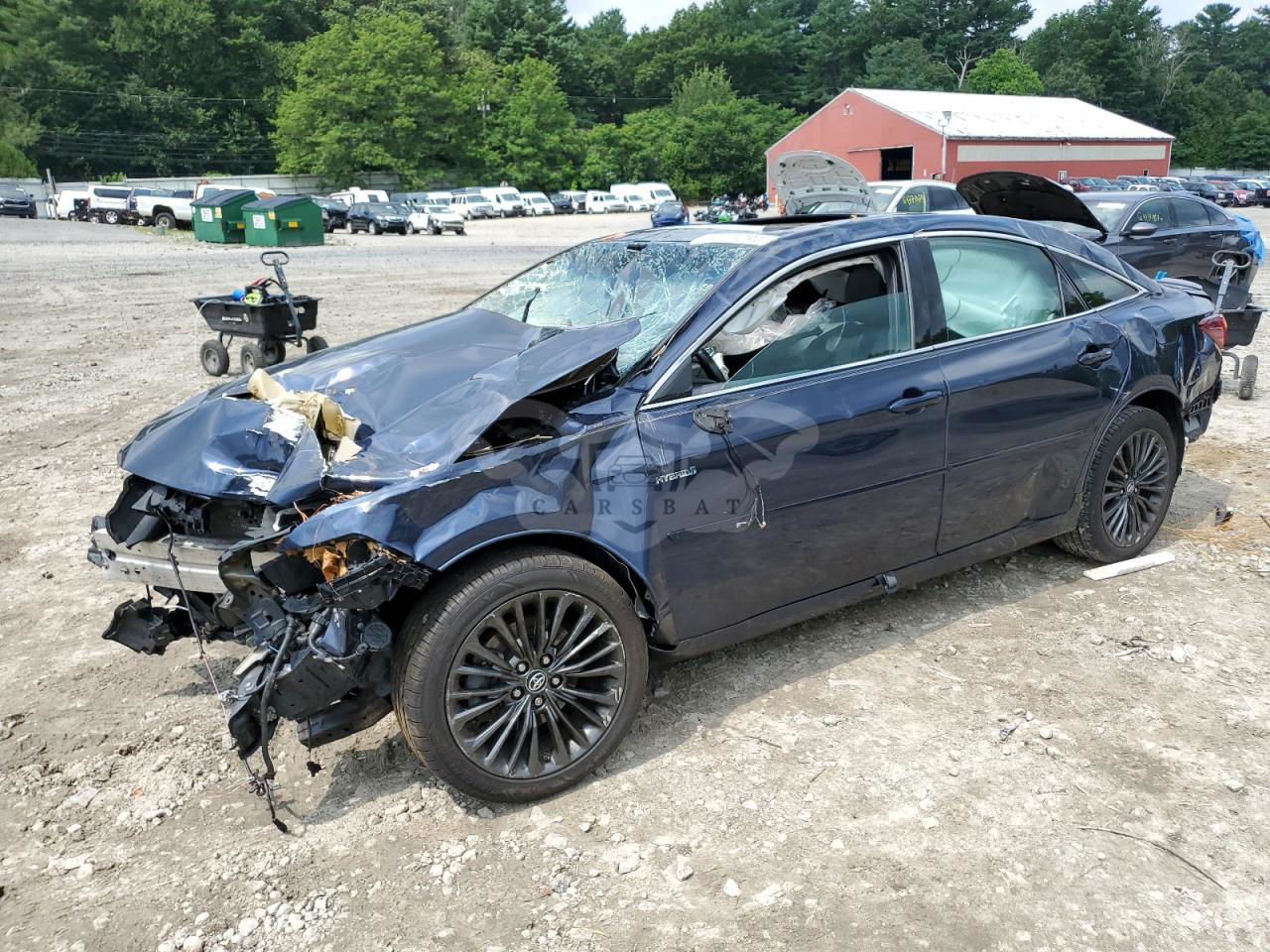 Toyota Avalon XLE 2.5L  4 2019