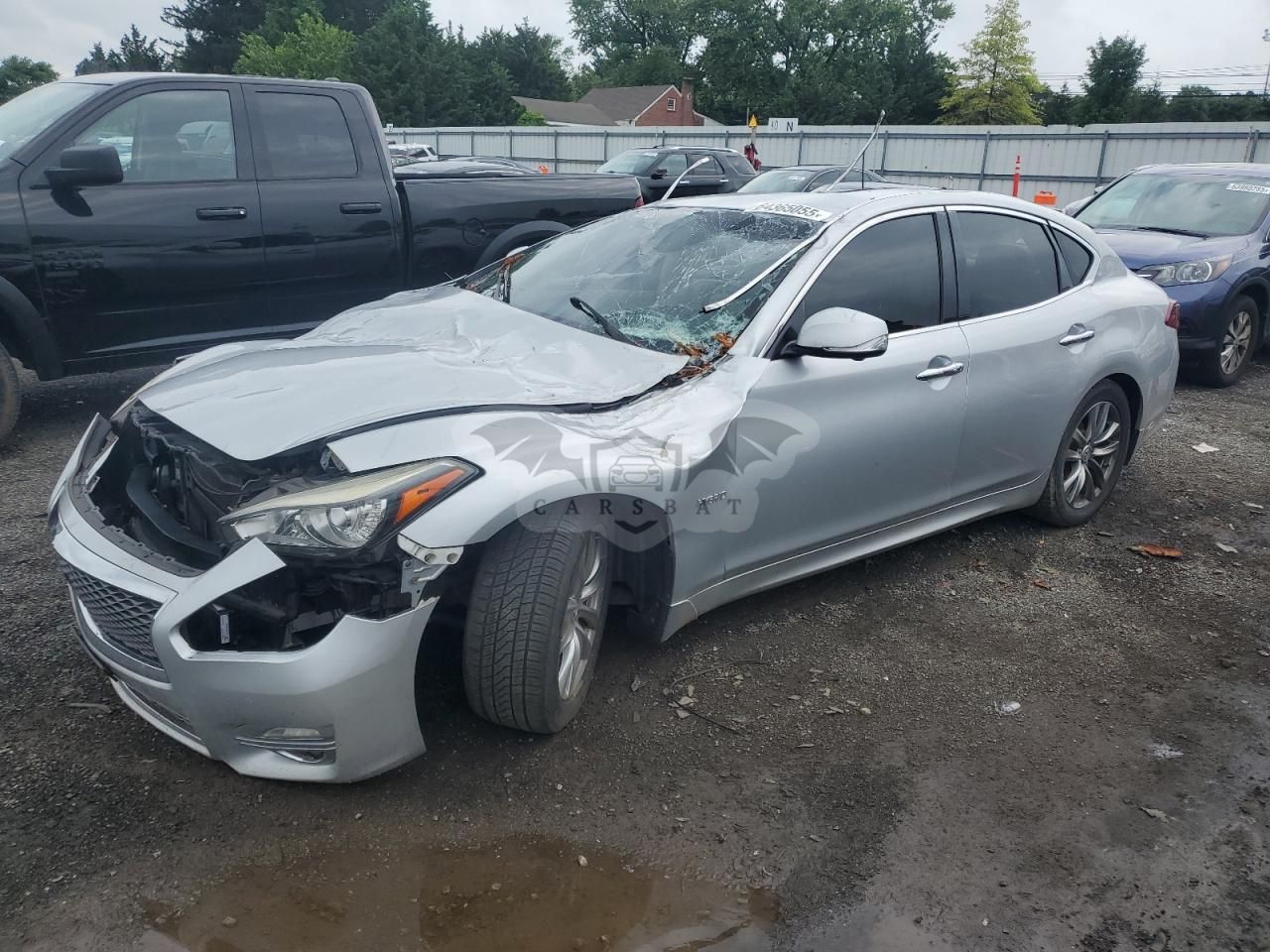 Infiniti Q70 HYBRID 3.5L 6 2015