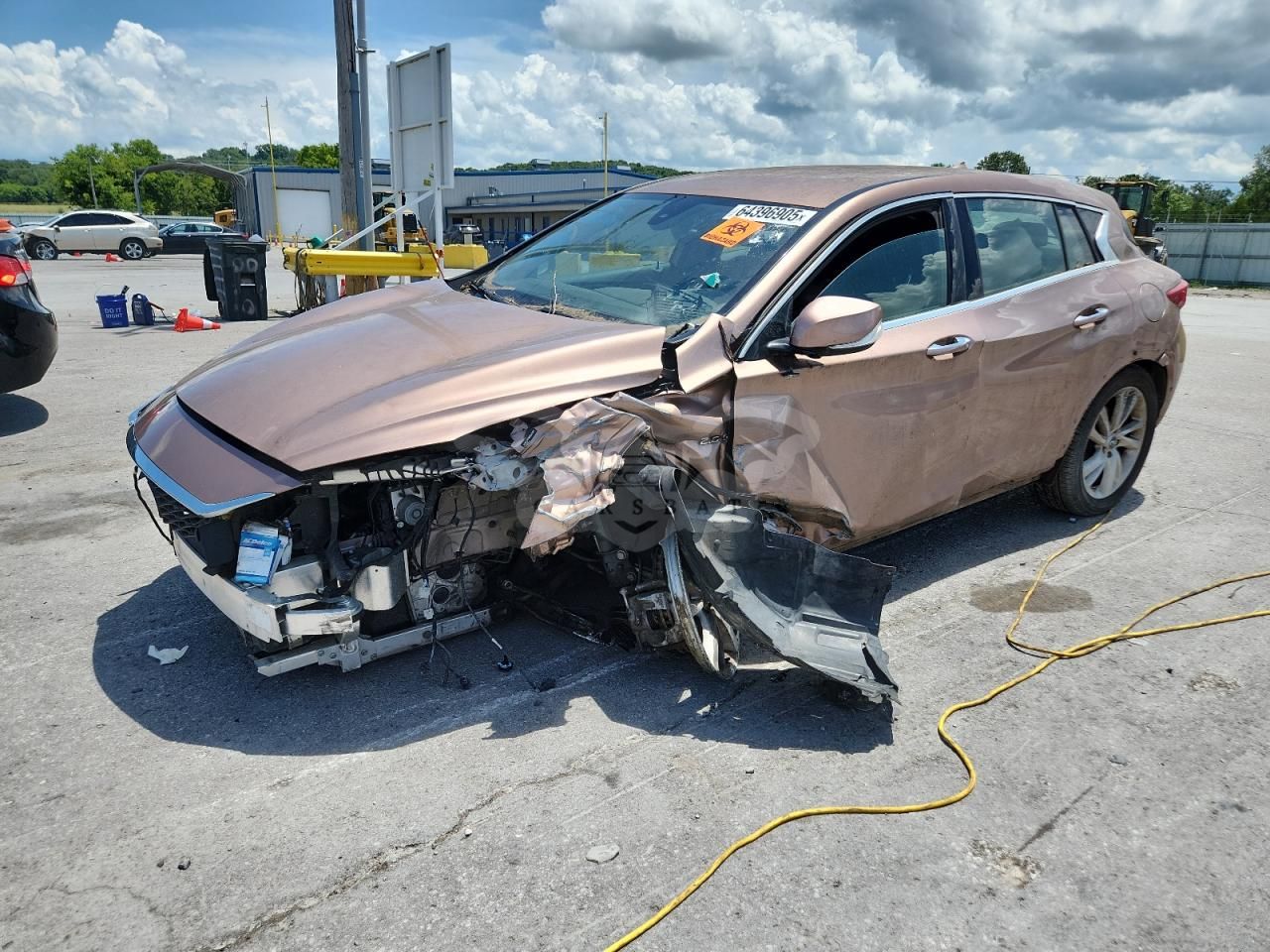 Infiniti QX30 BASE 2.0L 4 2018