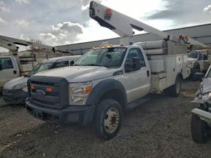 Ford F-450 SUPER DUTY 6.8L 10 2015