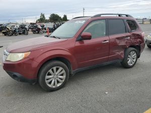 Subaru Forester LIMITED 2.5L 4 2013
