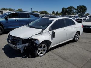 Toyota Corolla BASE 1.8L 4 2012