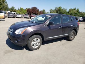 Nissan Rogue S 2.5L 4 2013