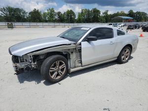 Ford Mustang 3.7L 6 2014