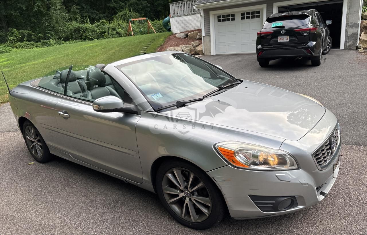 Volvo C70 T5 2.5L 5 2012