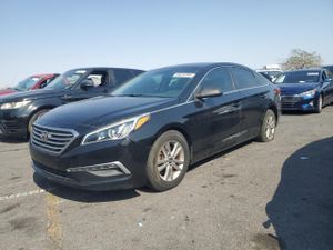 Hyundai Sonata SE 2.4L 4 2015