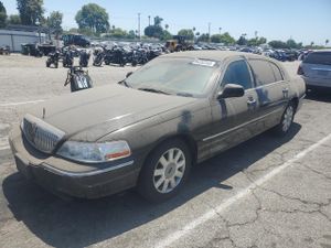 Lincoln Town Car EXECUTIVE L 4.6L 8 2005