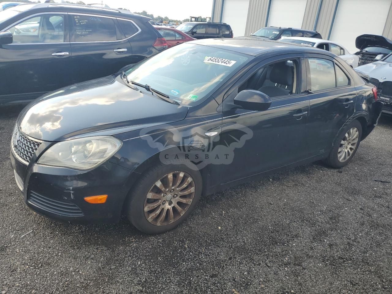 Suzuki Kizashi SE 2.4L 4 2010