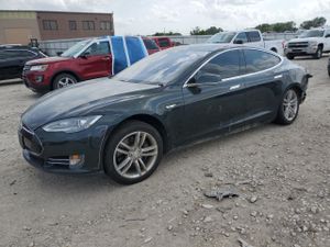 Tesla Model S 2013