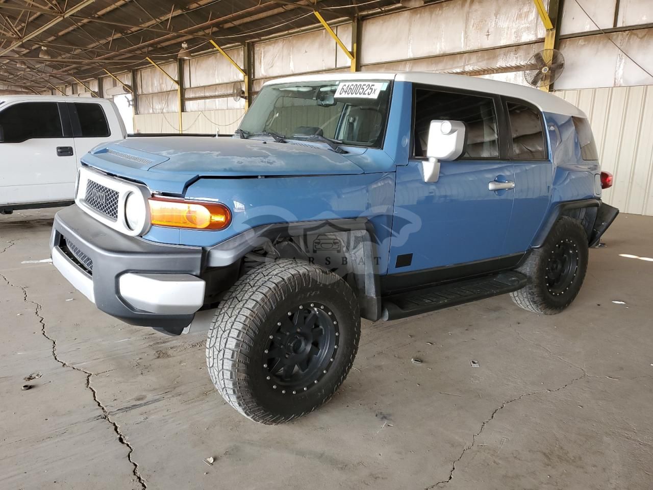 Toyota FJ Cruiser 4.0L 6 2011