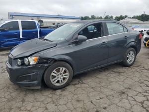 Chevrolet Aveo (Sonic) LT 1.8L 4 2015