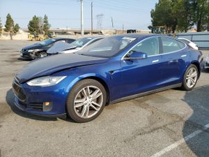 Tesla Model S 2015