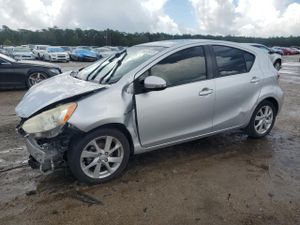 Toyota Prius 1.5L 4 2013