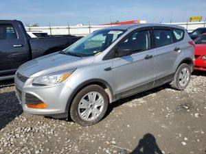 Ford Escape S 2.5L 4 2015