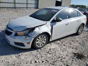 Chevrolet Cruze LS 1.8L 4 2011