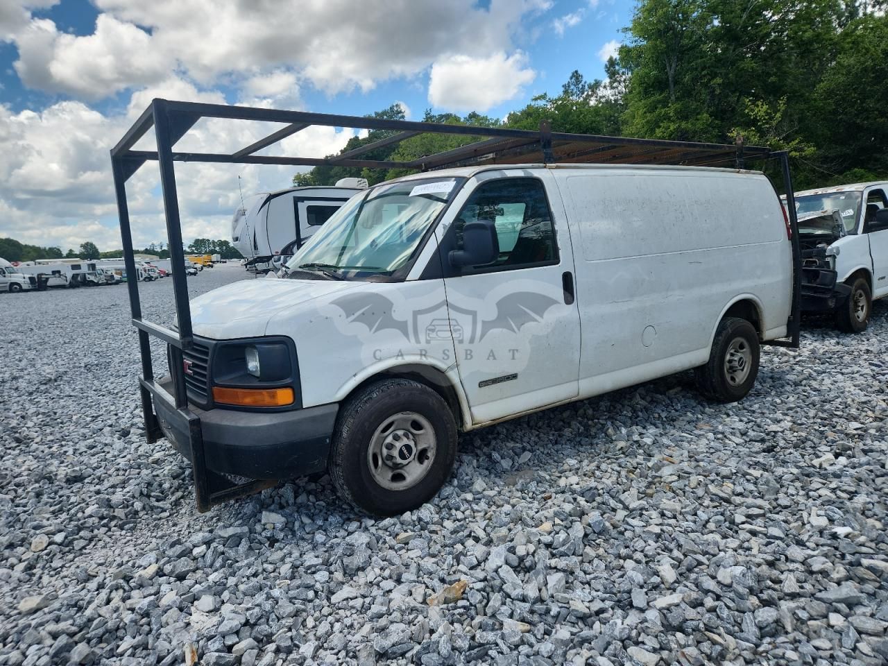 GMC Savana G3500 6.0L 8 2006