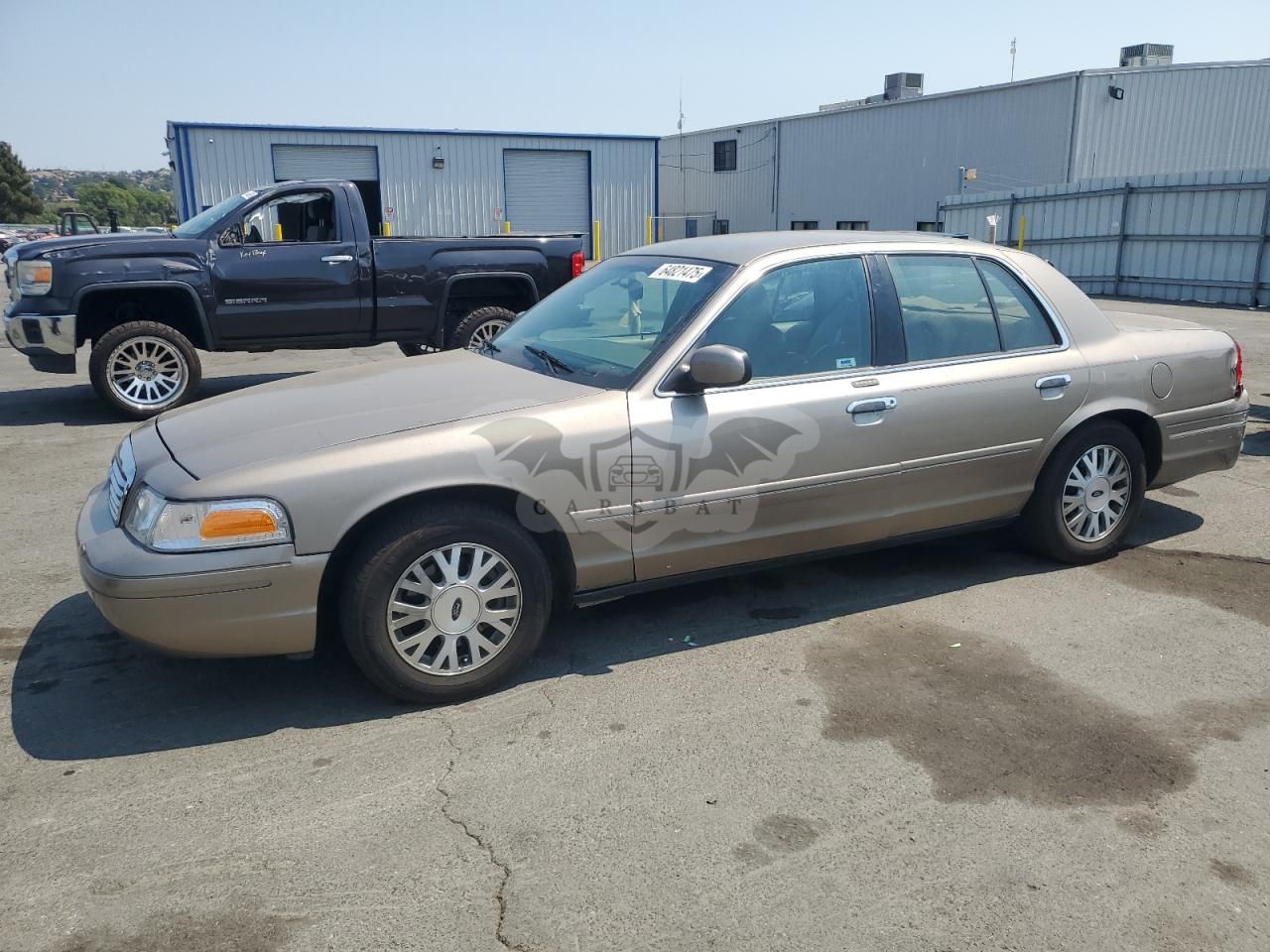 Ford Crown LX 4.6L 8 2003